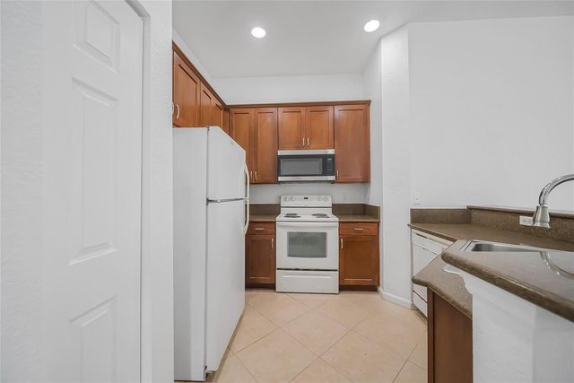 5754 HAMPTON HILLS Boulevard 5754, Tamarac, FL 33321
