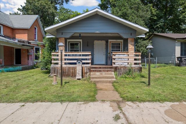 714 W blaine Avenue, Elkhart, IN 46516