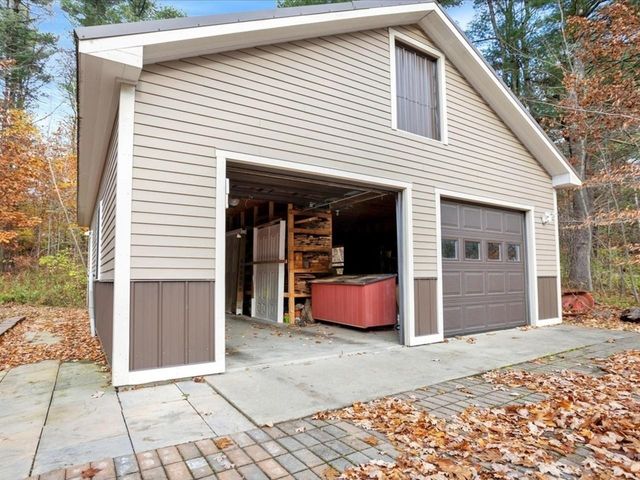 71-73 Highlands Drive, Williston, VT 05495