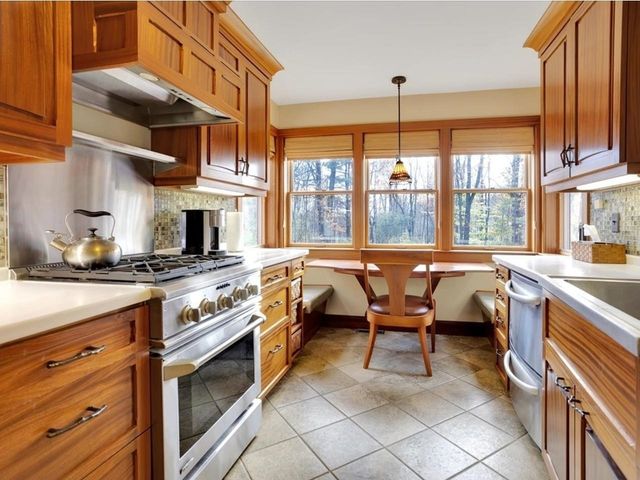 71-73 Highlands Drive, Williston, VT 05495