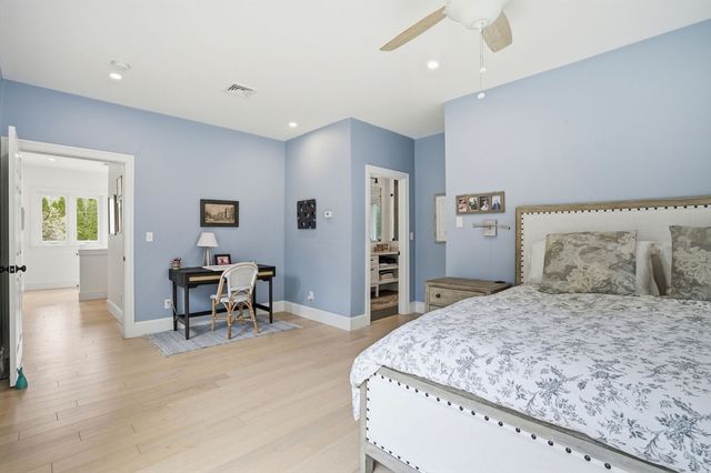 180 Chestnut St, Duxbury, MA 02332