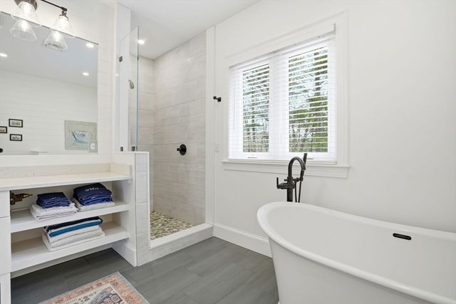 180 Chestnut St, Duxbury, MA 02332