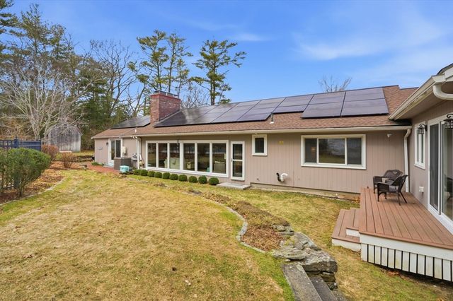 180 Chestnut St, Duxbury, MA 02332