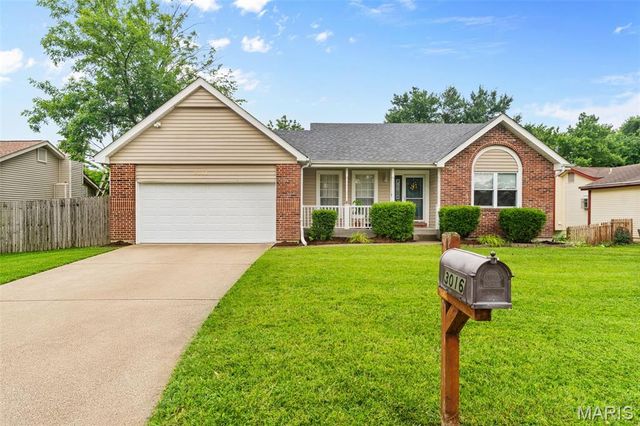 3016 Country Knoll Drive, St Charles, MO 63303