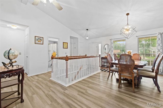 3016 Country Knoll Drive, St Charles, MO 63303