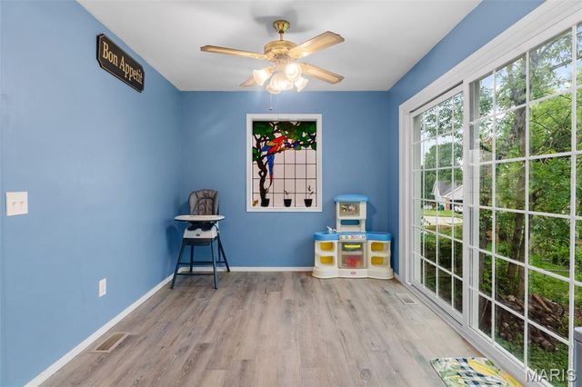 3016 Country Knoll Drive, St Charles, MO 63303