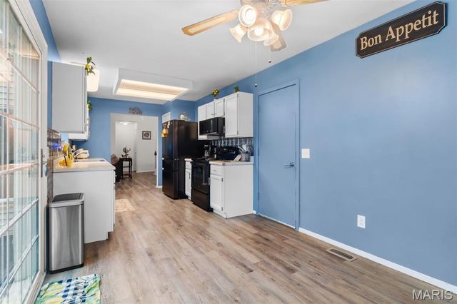 3016 Country Knoll Drive, St Charles, MO 63303