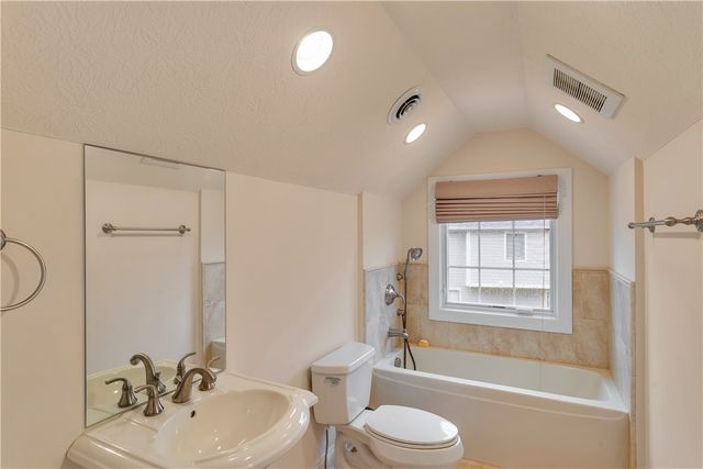 116 James Dr, Brighton Twp, PA 15009