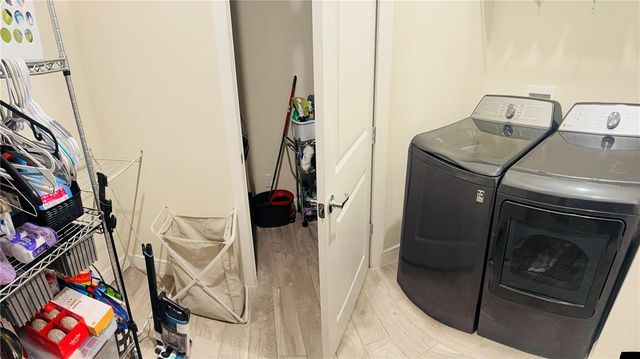 1994 SPRING SHOWER CIRCLE, Kissimmee, FL 34744