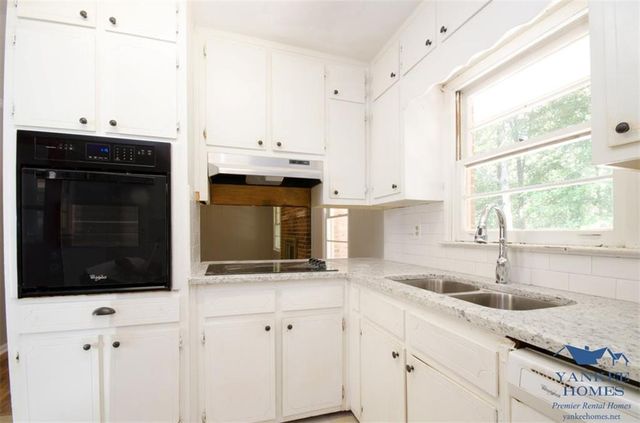 106 Valley Road, Lawrenceville, GA 30044