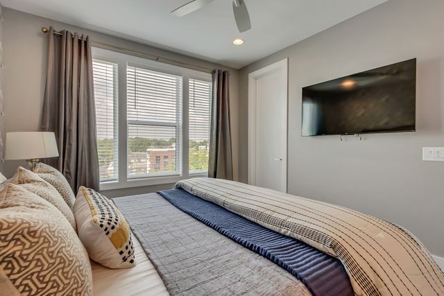 2176 Carson St Apt 20, Nashville, TN 37211