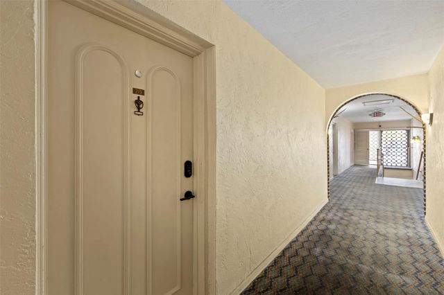 101 E Mcnab Road 219, Pompano Beach, FL 33060