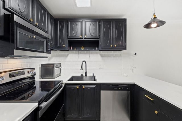 101 E Mcnab Road 219, Pompano Beach, FL 33060