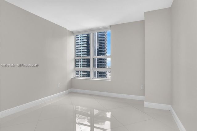 951 Brickell Ave 3107, Miami, FL 33131
