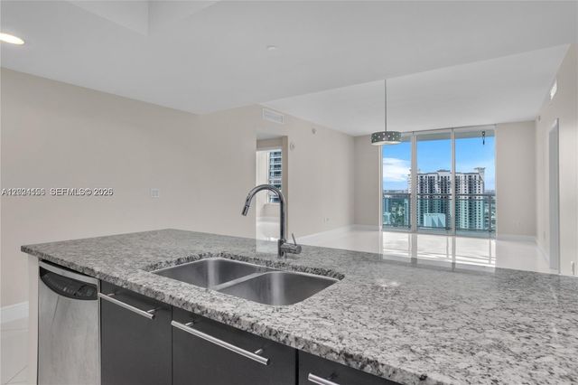 951 Brickell Ave 3107, Miami, FL 33131
