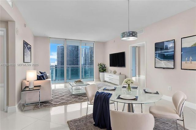 951 Brickell Ave 3107, Miami, FL 33131