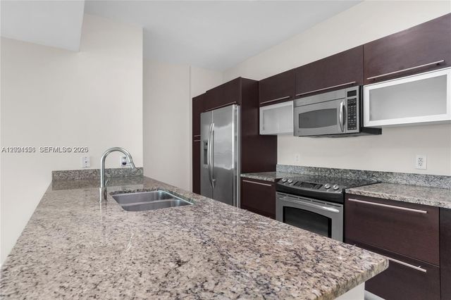 951 Brickell Ave 3107, Miami, FL 33131