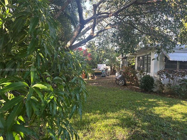 2805 NE 16th Ave, Wilton Manors, FL 33334