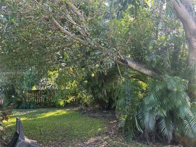 2805 NE 16th Ave, Wilton Manors, FL 33334
