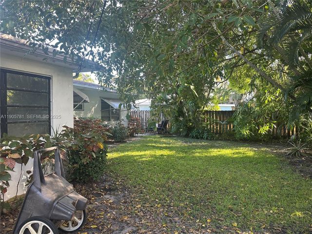 2805 NE 16th Ave, Wilton Manors, FL 33334