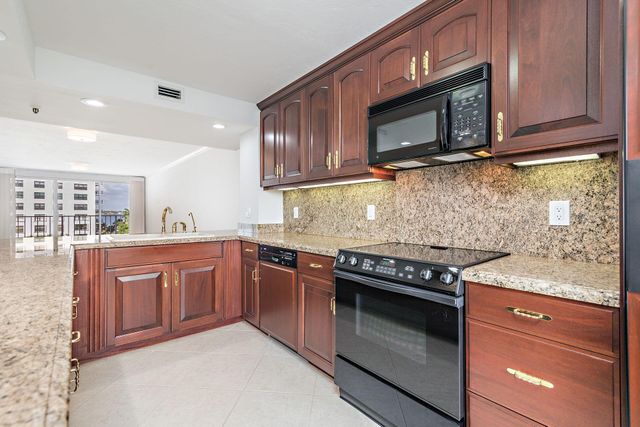 3901 S FLAGLER Drive 505, West Palm Beach, FL 33405