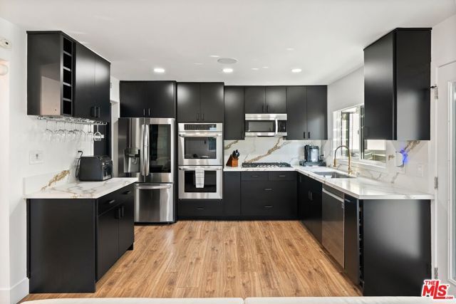 4118 Oak Hollow Road, Calabasas, CA 91302