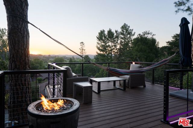 4118 Oak Hollow Road, Calabasas, CA 91302