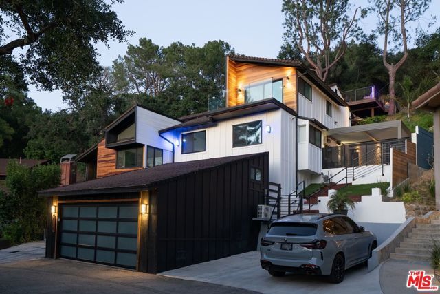 4118 Oak Hollow Road, Calabasas, CA 91302