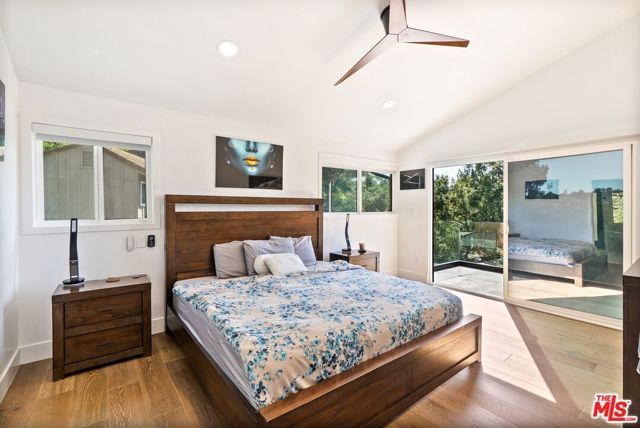 4118 Oak Hollow Road, Calabasas, CA 91302