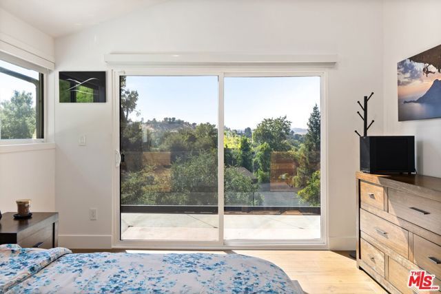 4118 Oak Hollow Road, Calabasas, CA 91302