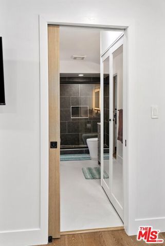 4118 Oak Hollow Road, Calabasas, CA 91302