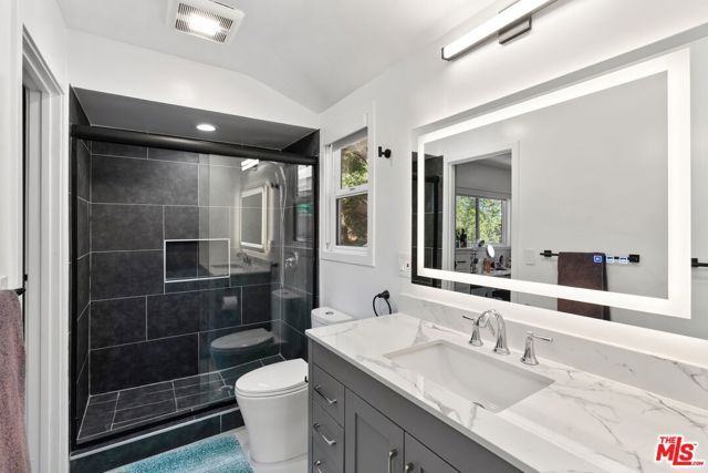 4118 Oak Hollow Road, Calabasas, CA 91302