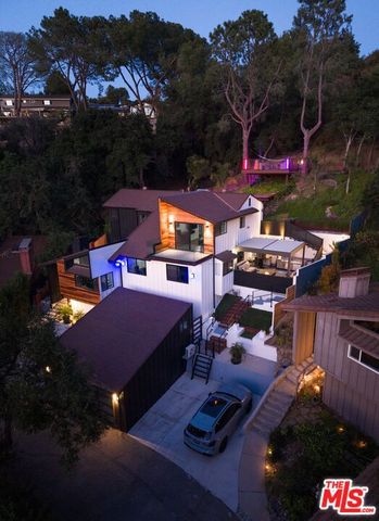4118 Oak Hollow Road, Calabasas, CA 91302