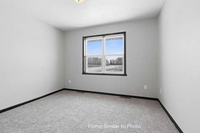 1929 HUFFCUTT LANE, Waupaca, WI 54981