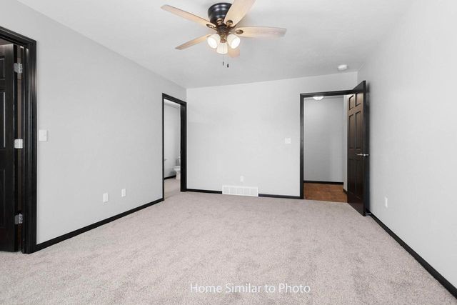 1929 HUFFCUTT LANE, Waupaca, WI 54981