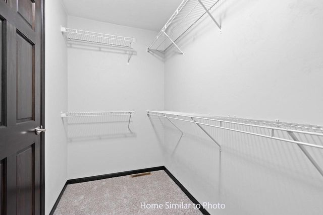 1929 HUFFCUTT LANE, Waupaca, WI 54981
