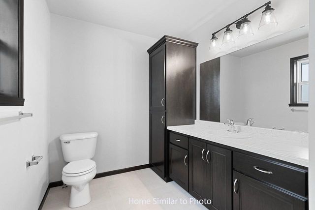 1929 HUFFCUTT LANE, Waupaca, WI 54981