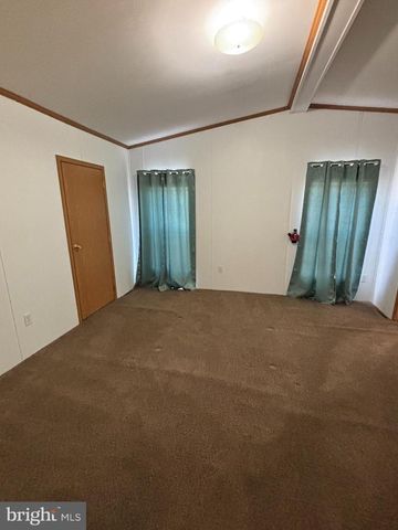 104 BOYER RD, Royersford, PA 19468