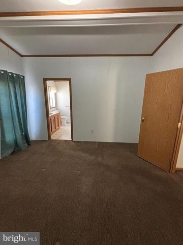 104 BOYER RD, Royersford, PA 19468