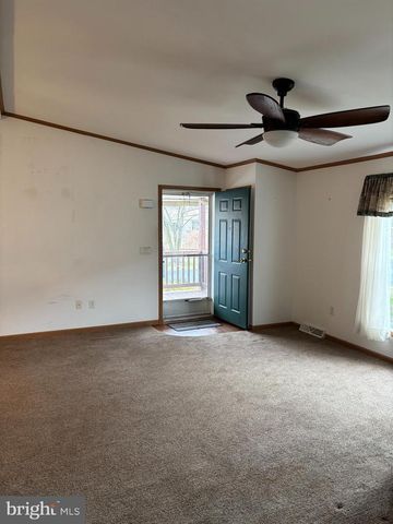 104 BOYER RD, Royersford, PA 19468