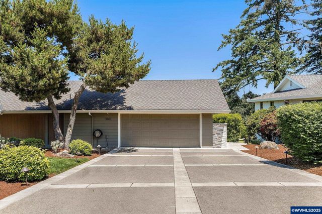 3601 Augusta National Dr S, Salem, OR 97302