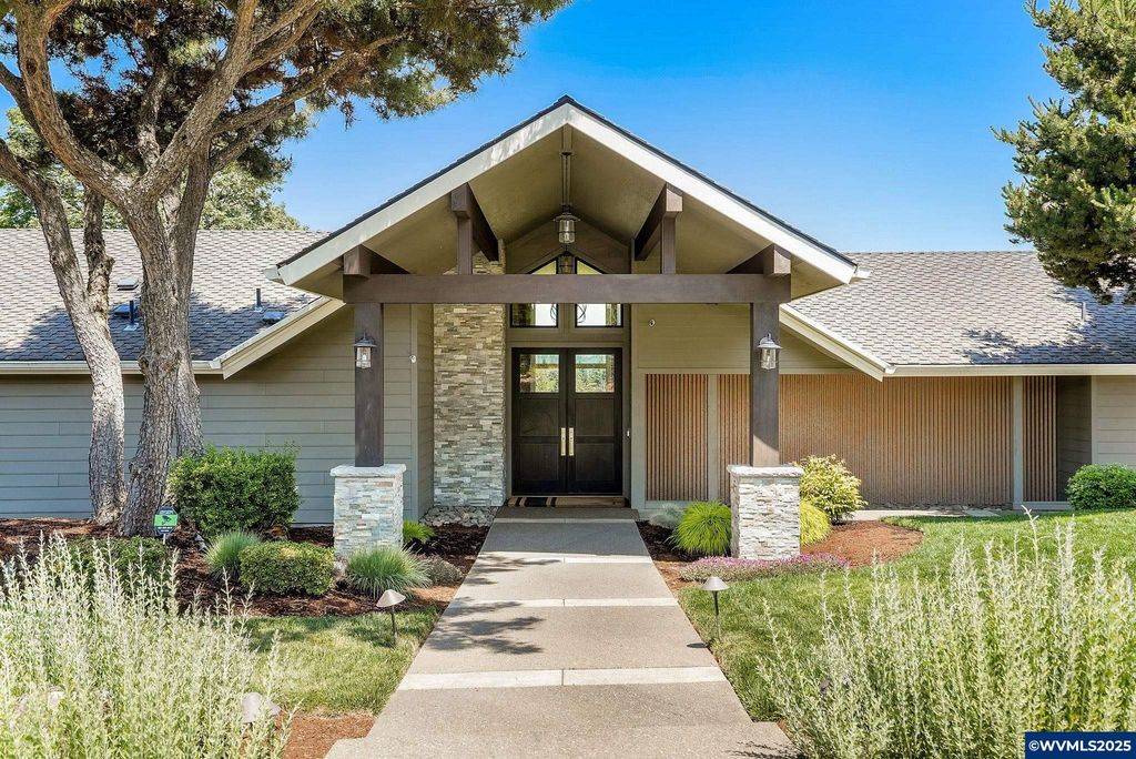 3601 Augusta National Dr S, Salem, OR 97302