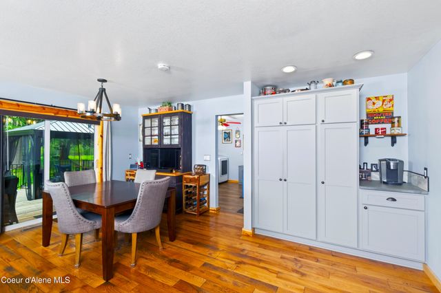 235 Vedelwood DR, Sandpoint, ID 83864