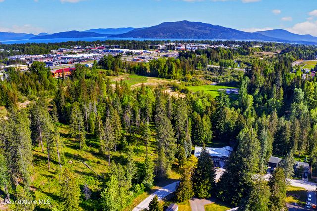 235 Vedelwood DR, Sandpoint, ID 83864