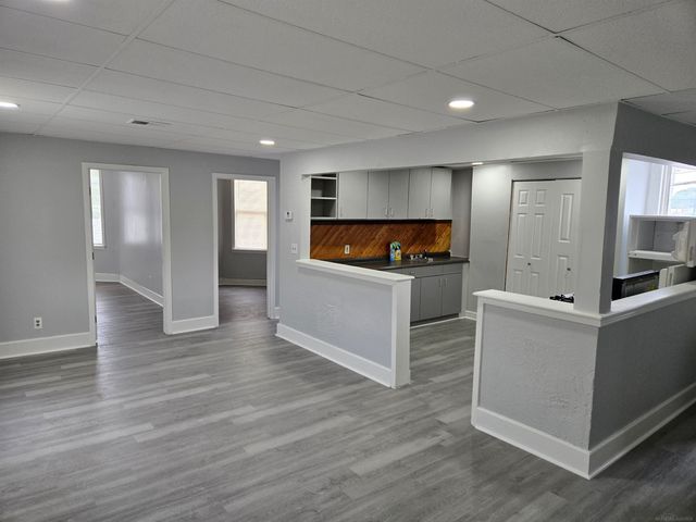 5922 Chicago Street, Warren, MI 48092