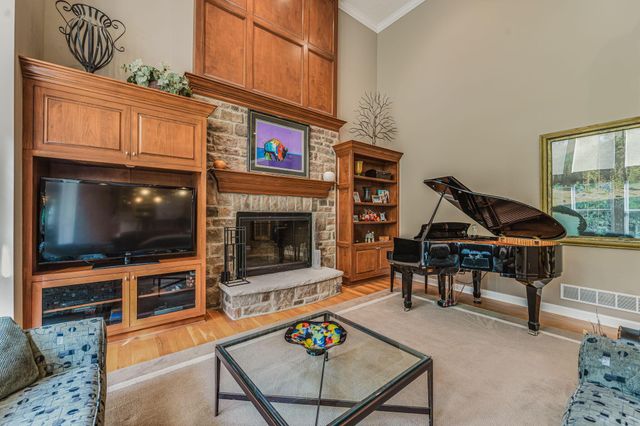 7681 Clear Creek Court, Blacklick, OH 43004