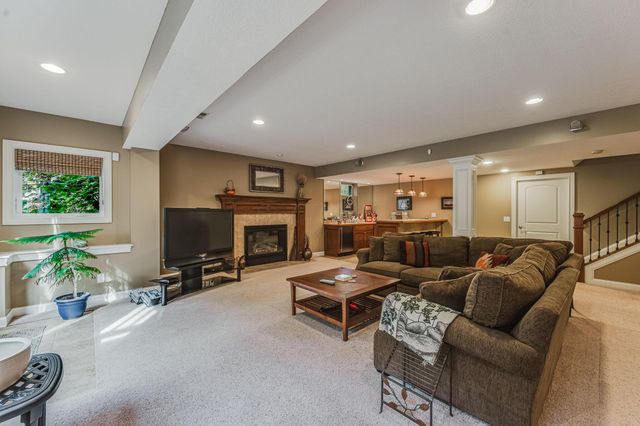 7681 Clear Creek Court, Blacklick, OH 43004
