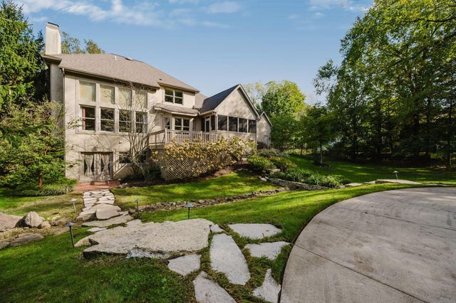 7681 Clear Creek Court, Blacklick, OH 43004