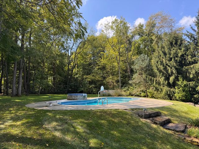 7681 Clear Creek Court, Blacklick, OH 43004