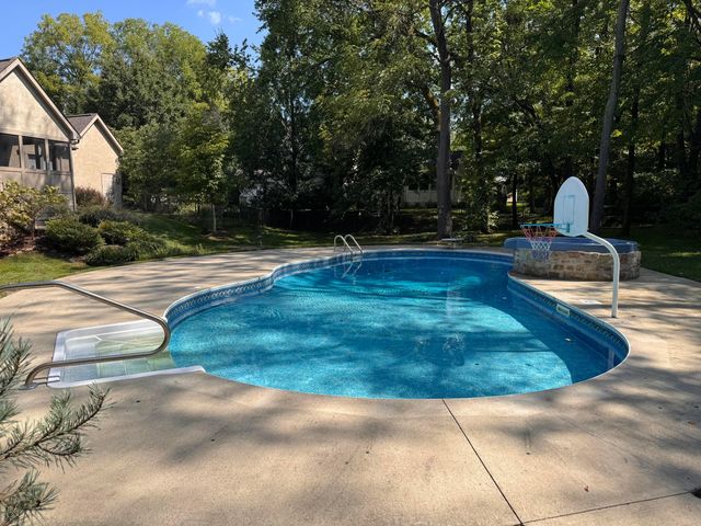 7681 Clear Creek Court, Blacklick, OH 43004